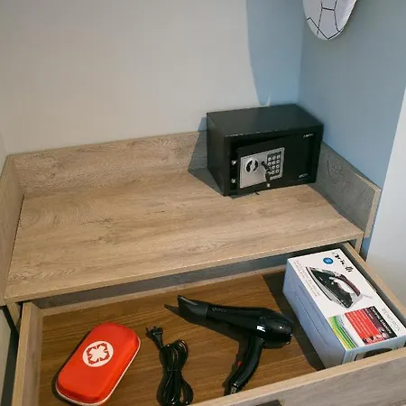 아파트 Sts Eight 7 New Luxury 테살로니키